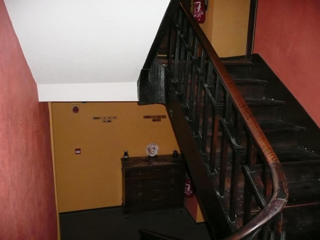 Hôtel Restaurant du Pont Vieux Camarès Extérieur photo